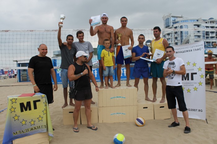 Младежи участват вече четвърта година във волейболен турнир