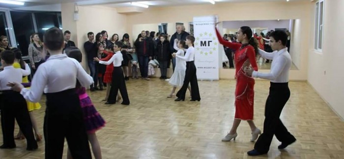 Безплатен открит урок по танци в Бургас