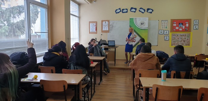 Ученици от СУ “Епископ Константин Преславски”  се обучиха на тема здравословен начин на живот